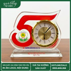 Biểu trưng pha lê kỷ niệm 50 năm thành lập