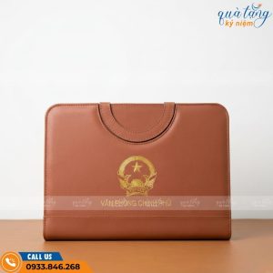 Cặp da công sở màu nâu bò in logo Văn phòng Chính phủ