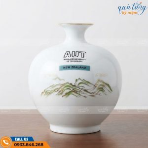 Bình hút lộc Bát Mã Truy Phong in logo công ty AUT