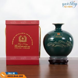 Bình hút lộc Bát Mã Truy Phong kỷ niệm 30 năm gia nhập quân ngũ